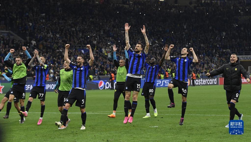 杜兰特1141场比赛砍下31000分，追平詹姆斯并列历史第三快